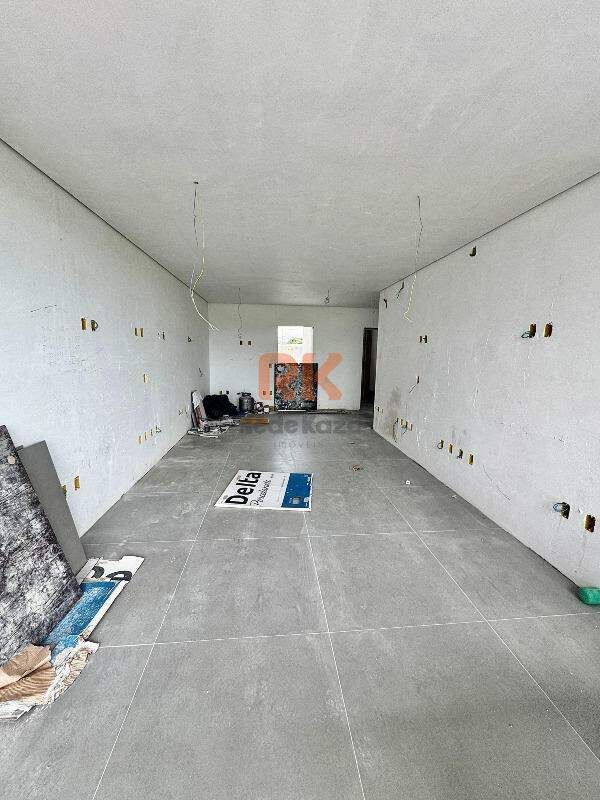 Sala à venda no Parque XangriLá: 