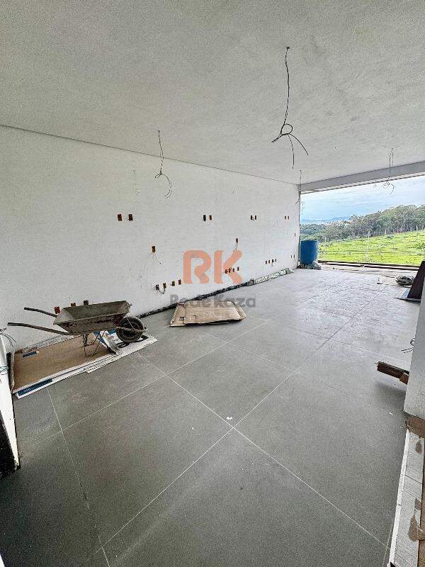 Sala à venda no Parque XangriLá: 