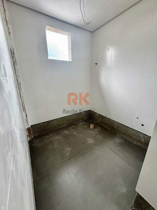 Sala à venda no Parque XangriLá: 