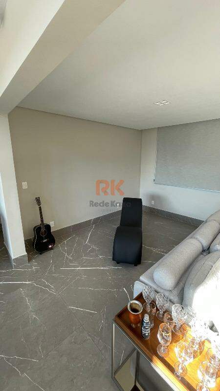 Casa à venda no Condomínio Lírios dos Vales: 