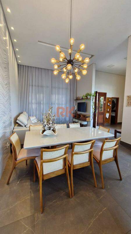 Casa à venda no Cabral: 