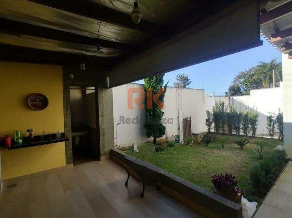 Casa à venda no Trevo: 