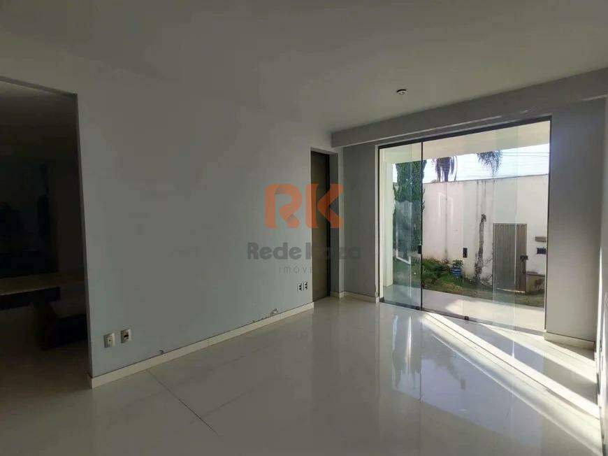 Casa à venda no Trevo: 