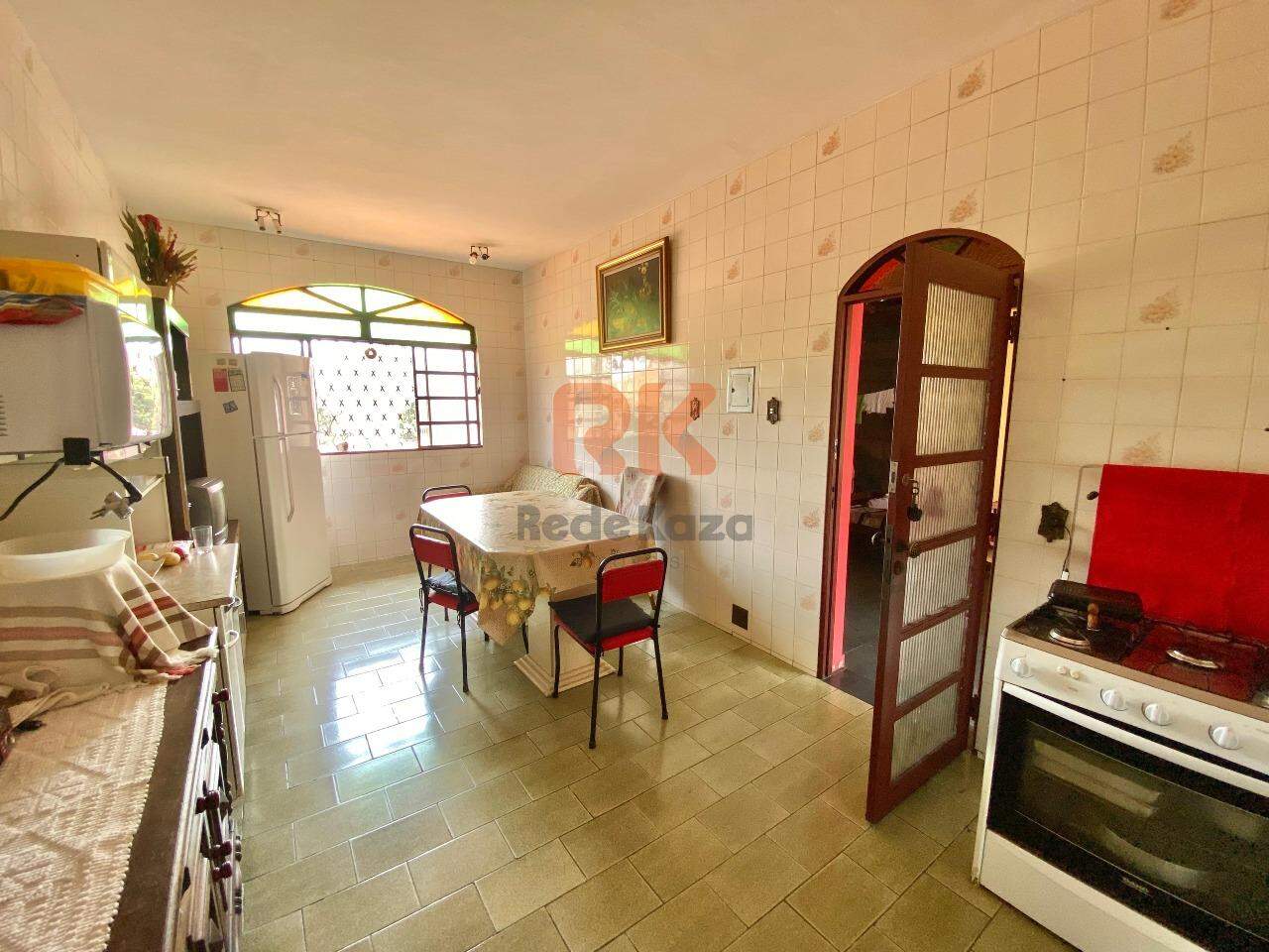 Casa à venda no Itapoã: 