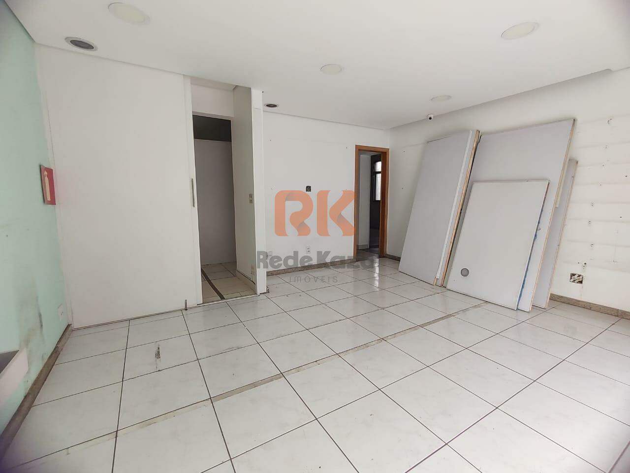 Casa comercial para aluguel no São Luiz: 