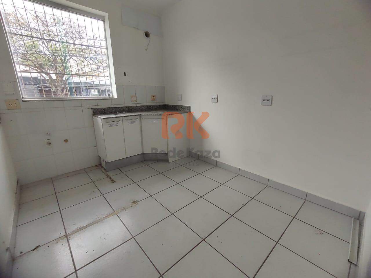 Casa comercial para aluguel no São Luiz: 