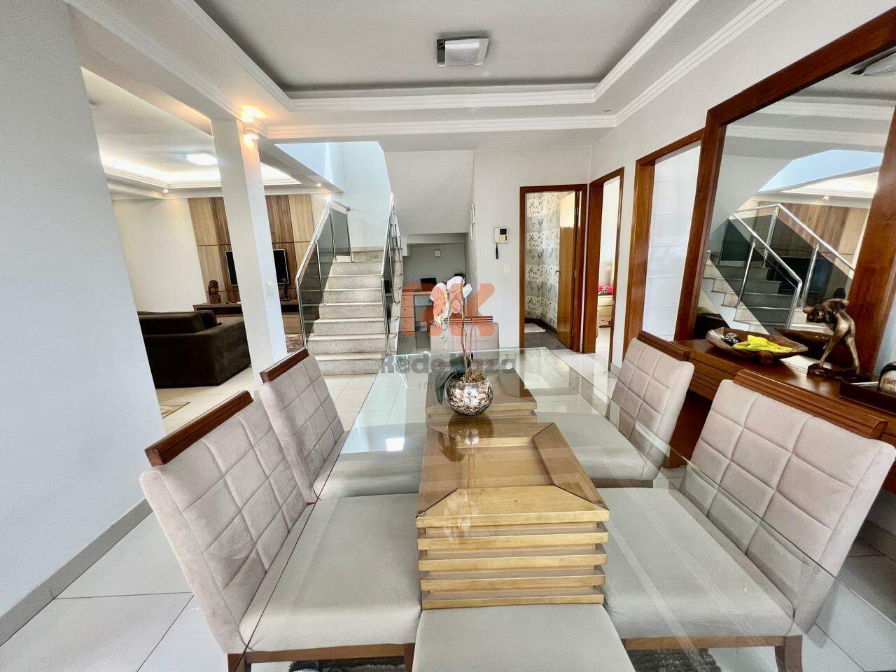 Casa à venda no Kennedy: 