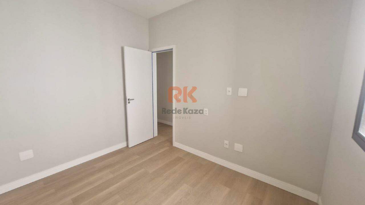 Casa em condomínio à venda no Centro: 