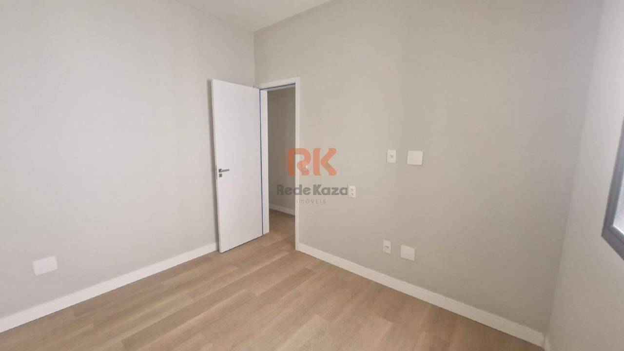 Casa em condomínio à venda no Centro: 