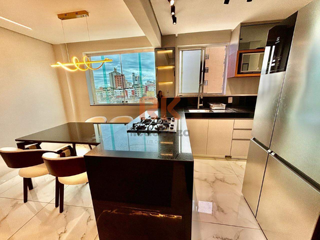 Apartamento à venda no Manacás: 