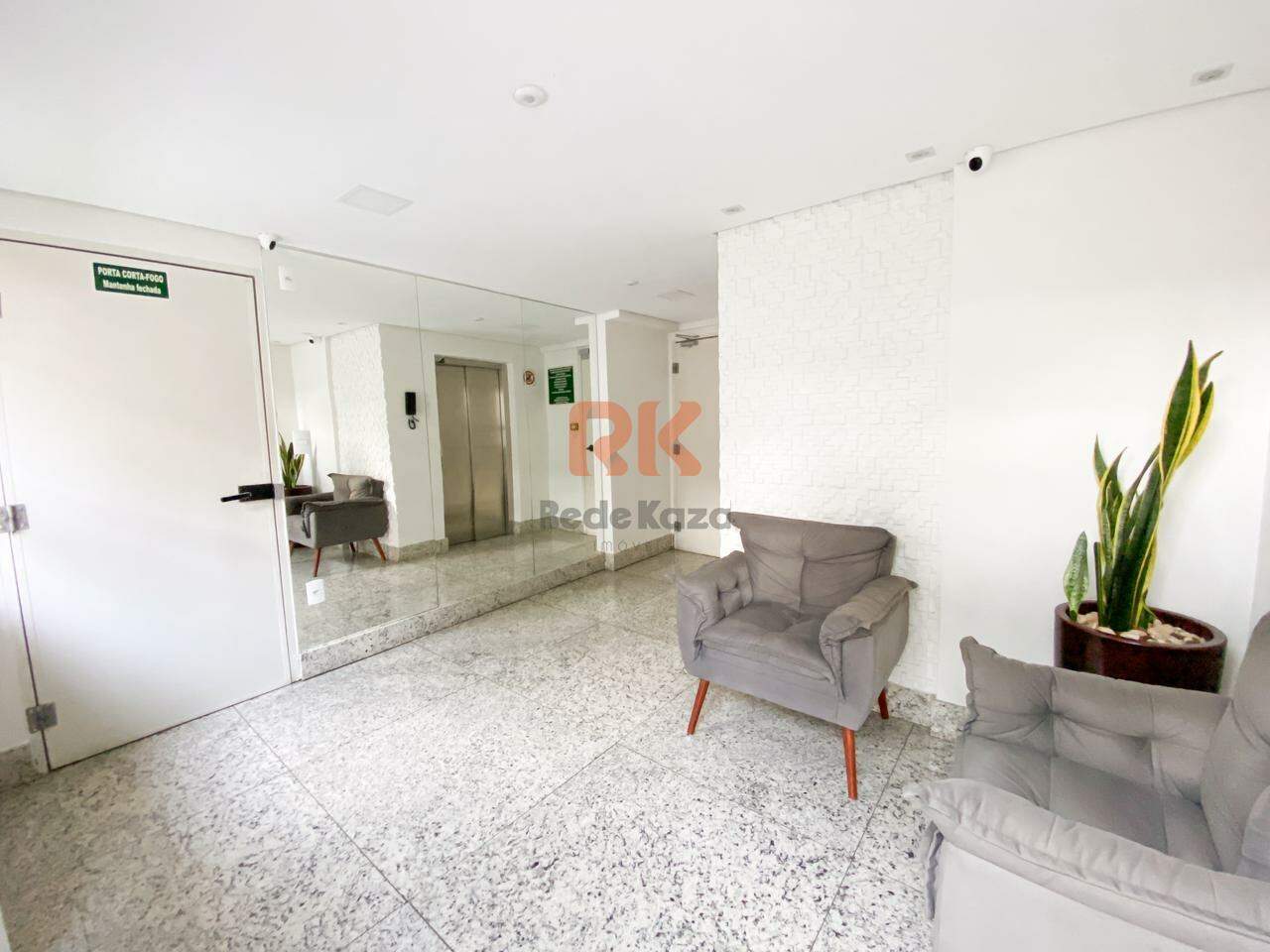 Apartamento à venda no Cabral: 