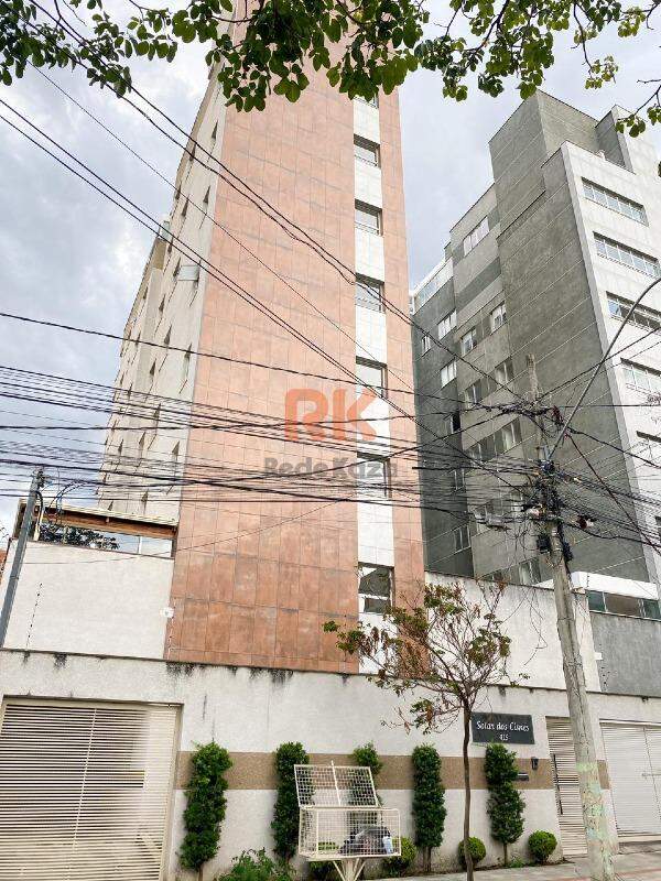 Apartamento à venda no Cabral: 