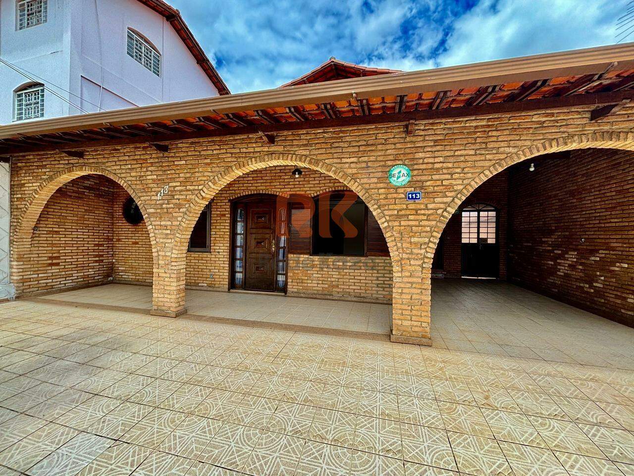 Casa à venda no Planalto: 