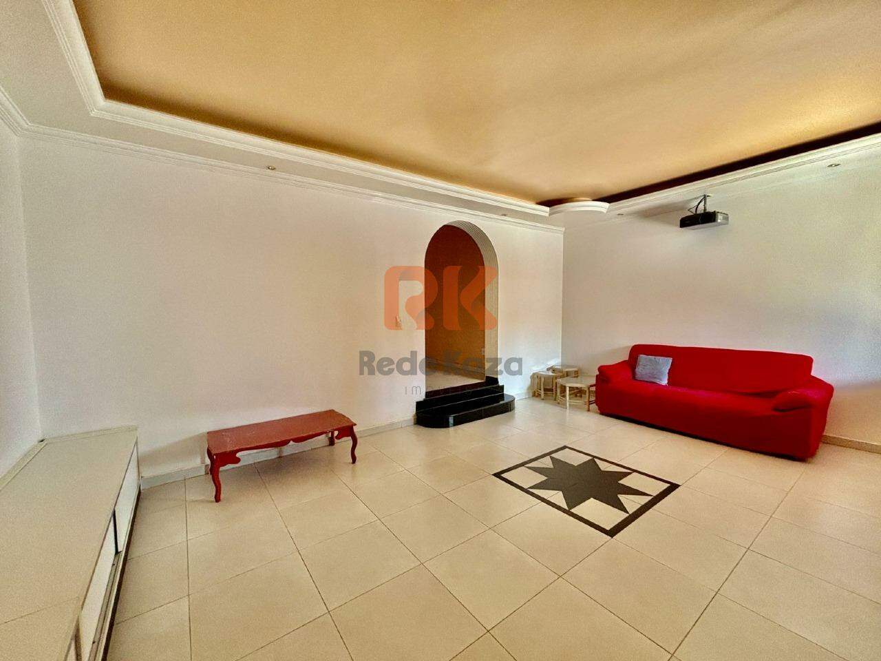 Casa à venda no Planalto: 