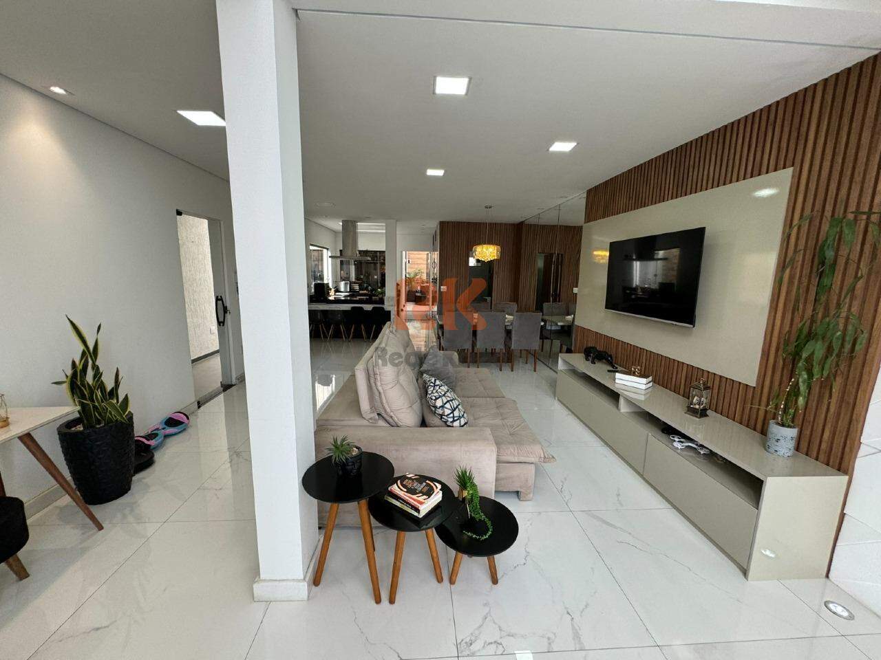 Casa à venda no Jardim Laguna: 