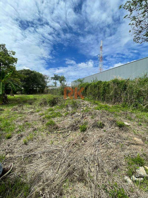 Lote à venda no Chácara Cotia: 