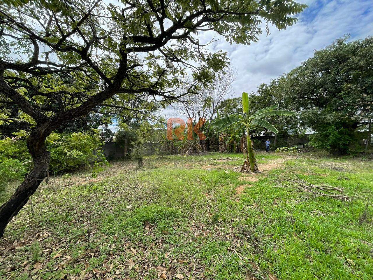 Lote à venda no Chácara Cotia: 