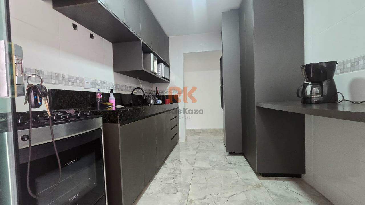 Casa geminada à venda no Vale Das Orquideas: 