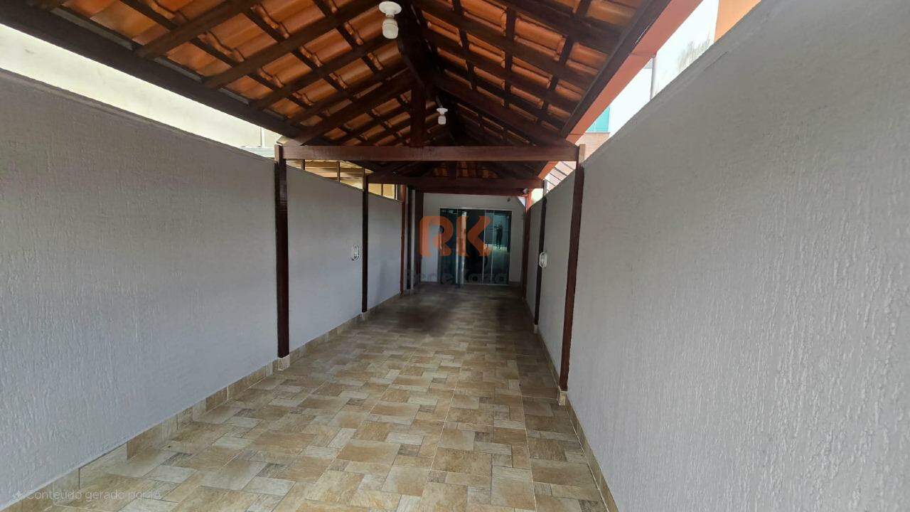 Casa geminada à venda no Vale Das Orquideas: 