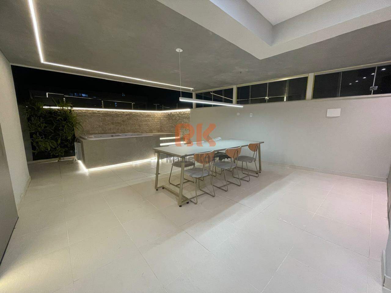 Área privativa à venda no Cabral: 