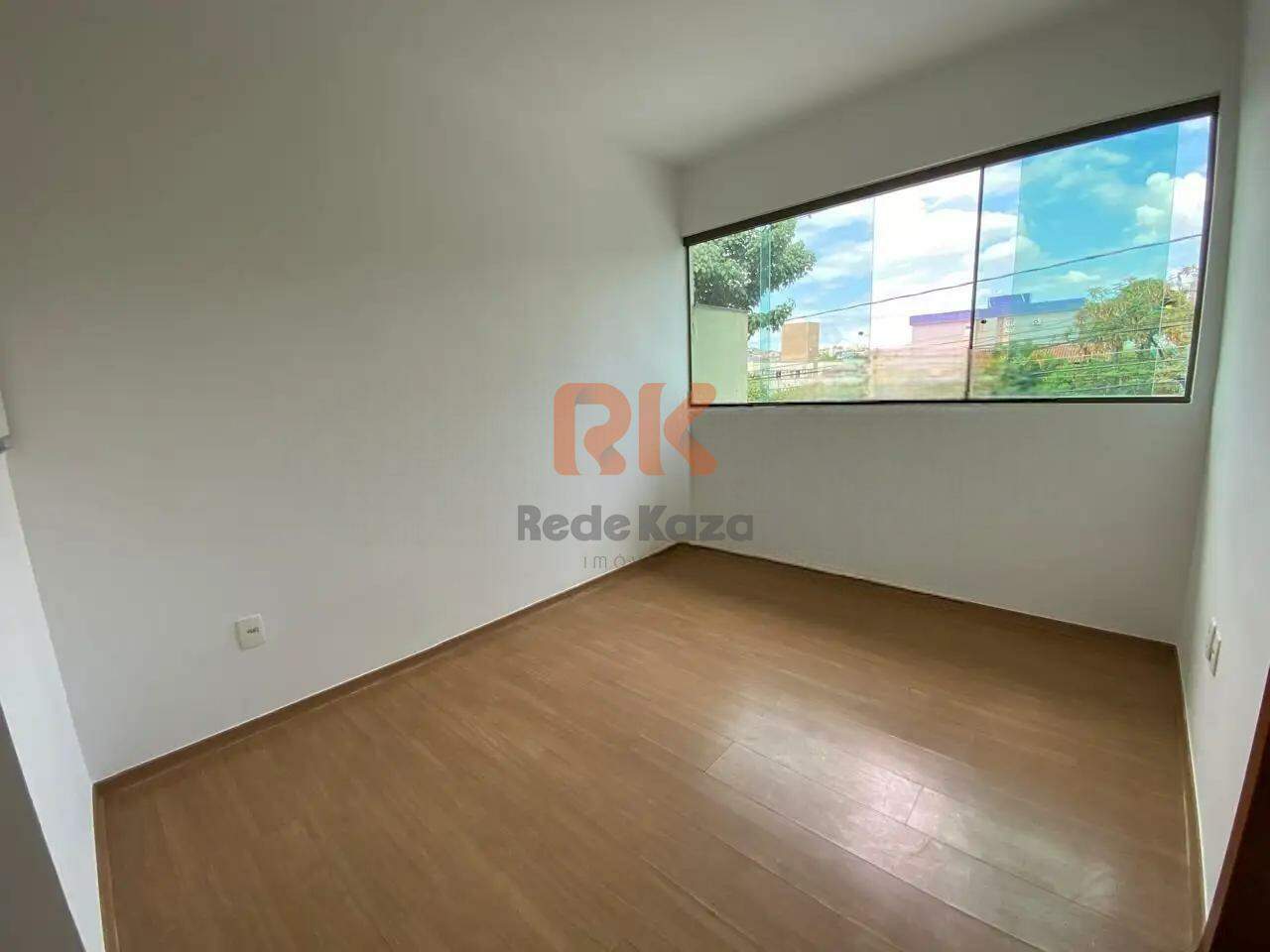 Casa geminada à venda no Paquetá: 