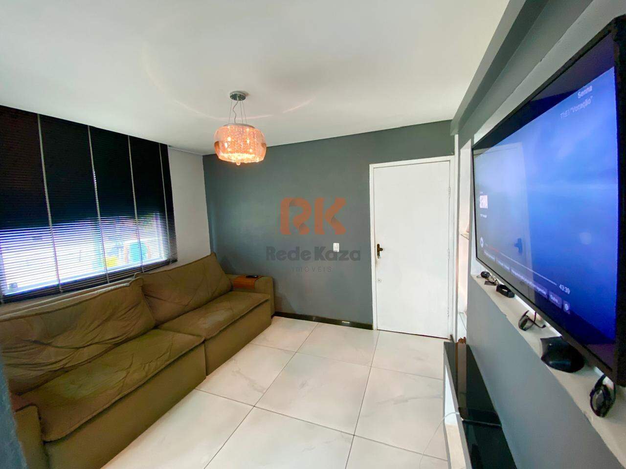 Casa geminada à venda no Arvoredo 2: 