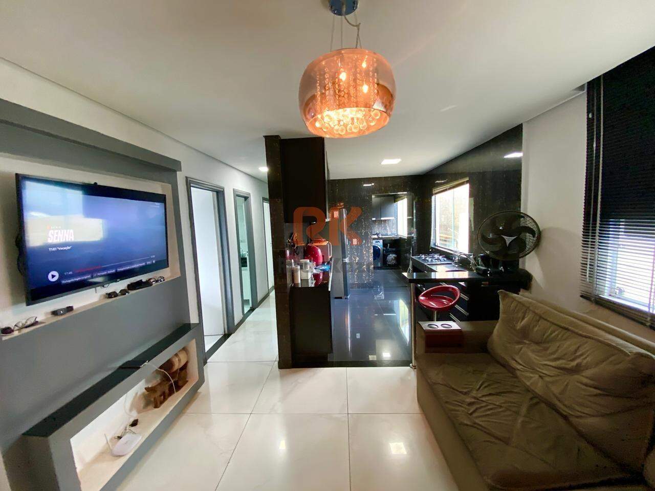 Casa geminada à venda no Arvoredo 2: 