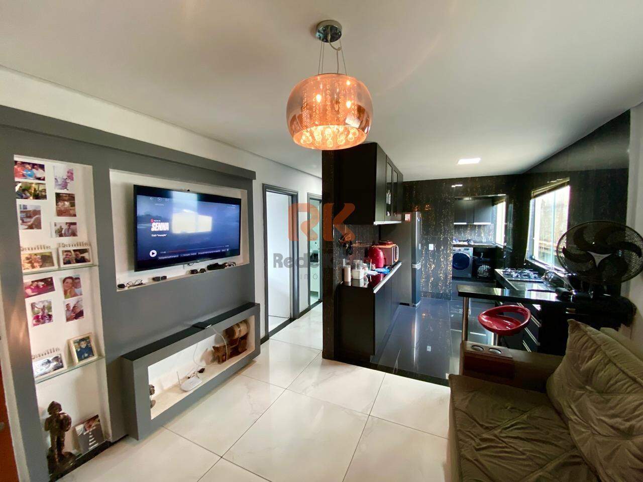 Casa geminada à venda no Arvoredo 2: 