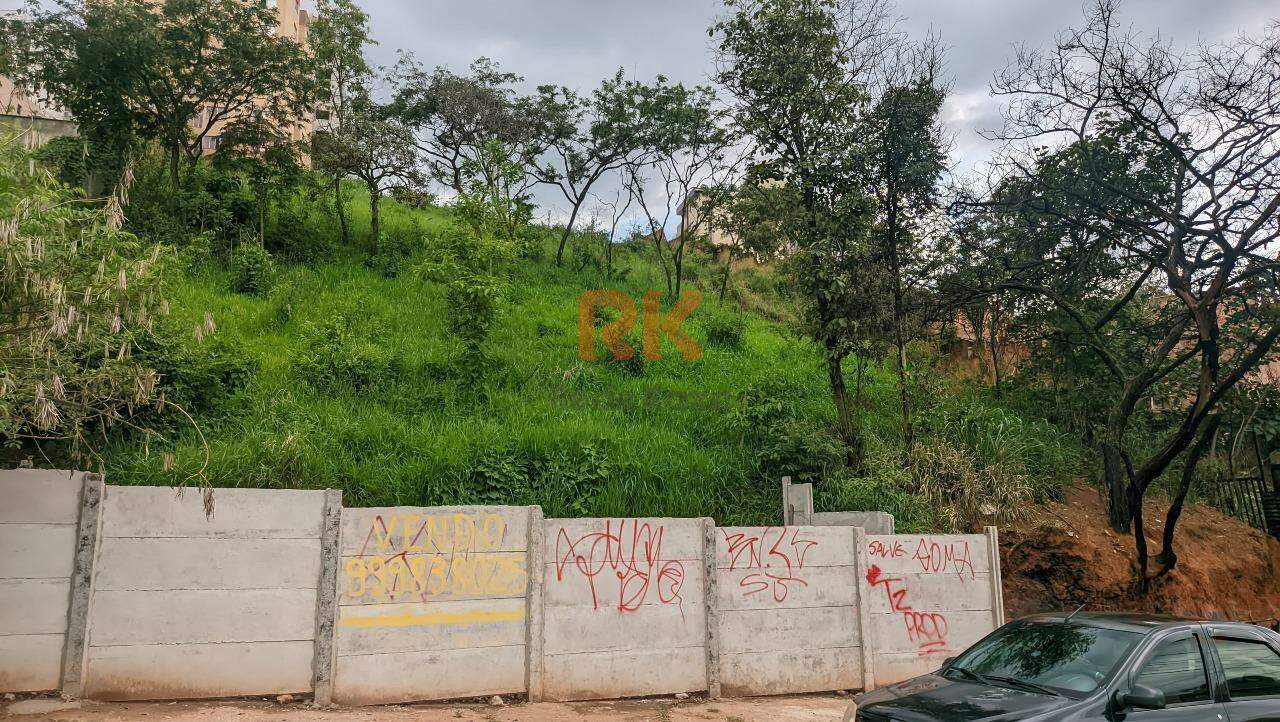 Terreno / Área à venda no Manacás: 