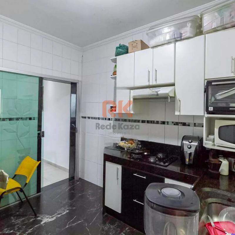 Casa geminada à venda no Santa Terezinha: 