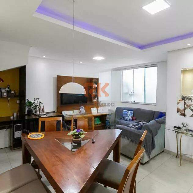 Casa geminada à venda no Santa Terezinha: 