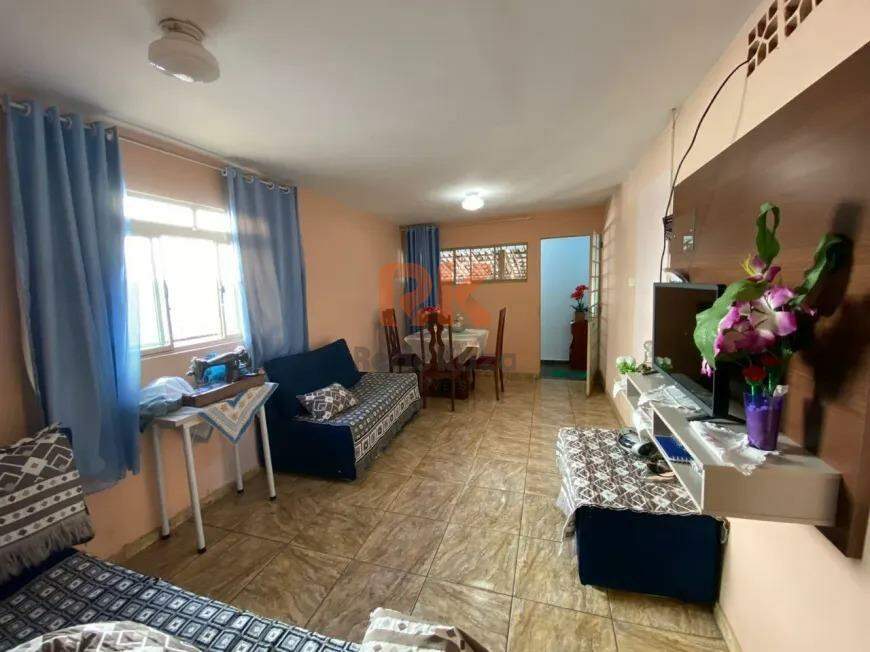 Casa à venda no Alípio de Melo: 