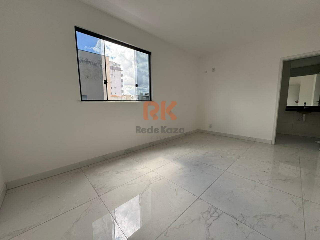 Apartamento à venda no Cabral: 