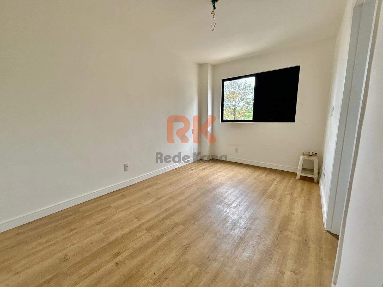 Casa à venda no Planalto: 