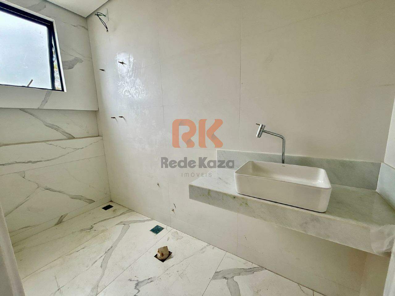 Casa à venda no Planalto: 