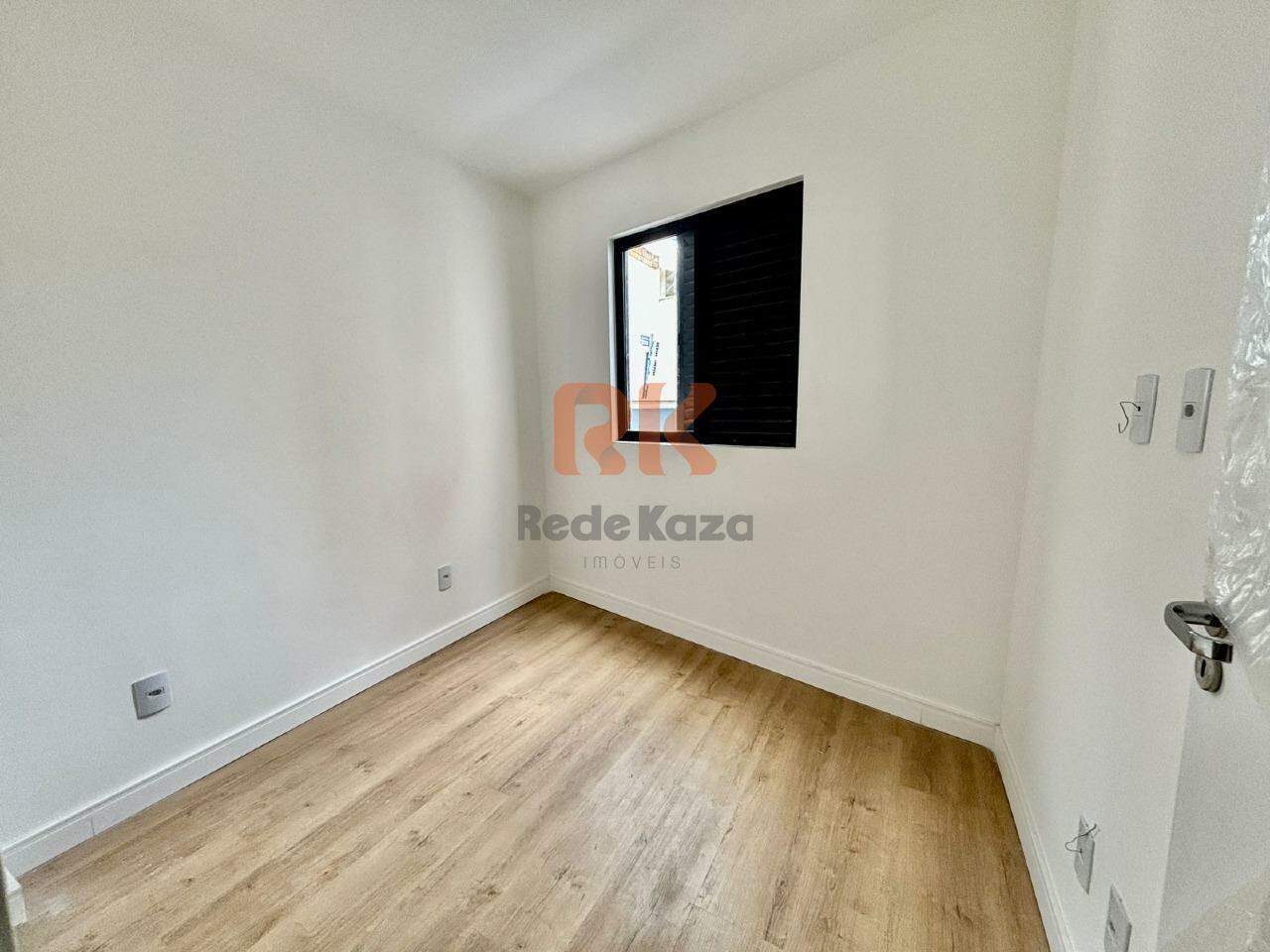 Casa à venda no Planalto: 