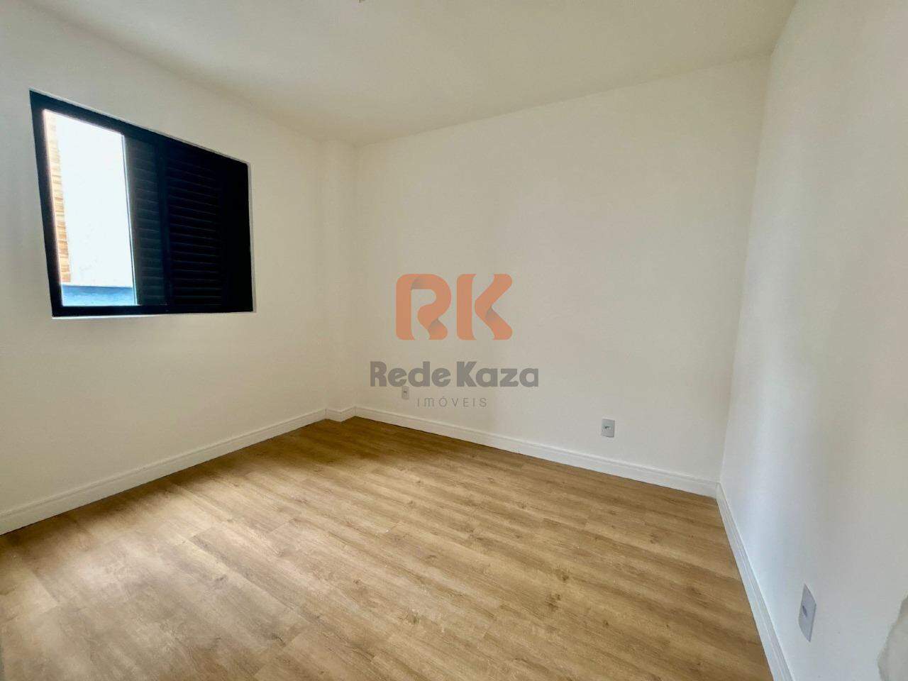 Casa à venda no Planalto: 