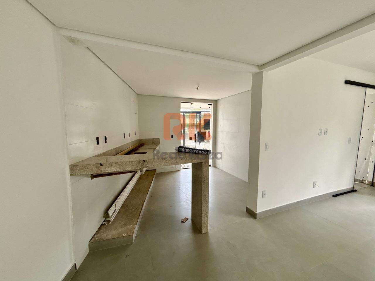 Casa à venda no Planalto: 