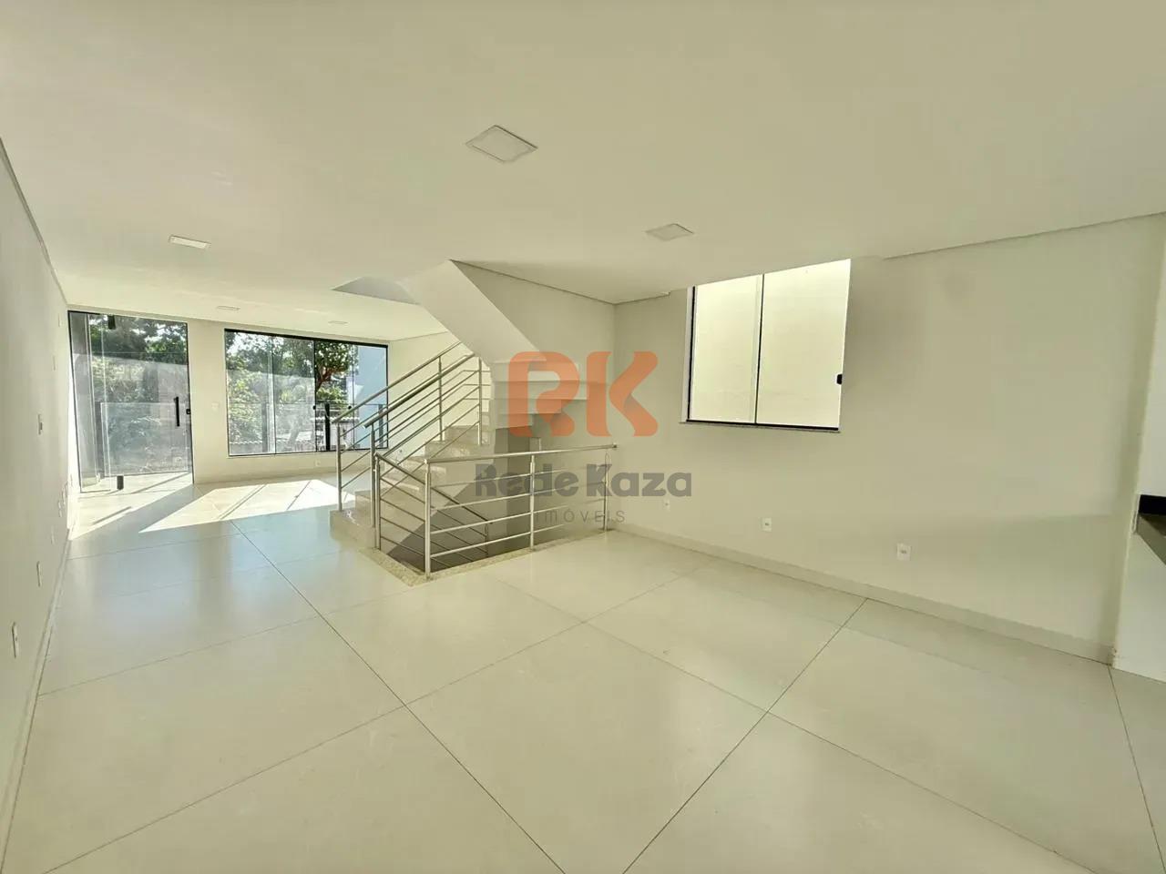 Casa à venda no Planalto: 
