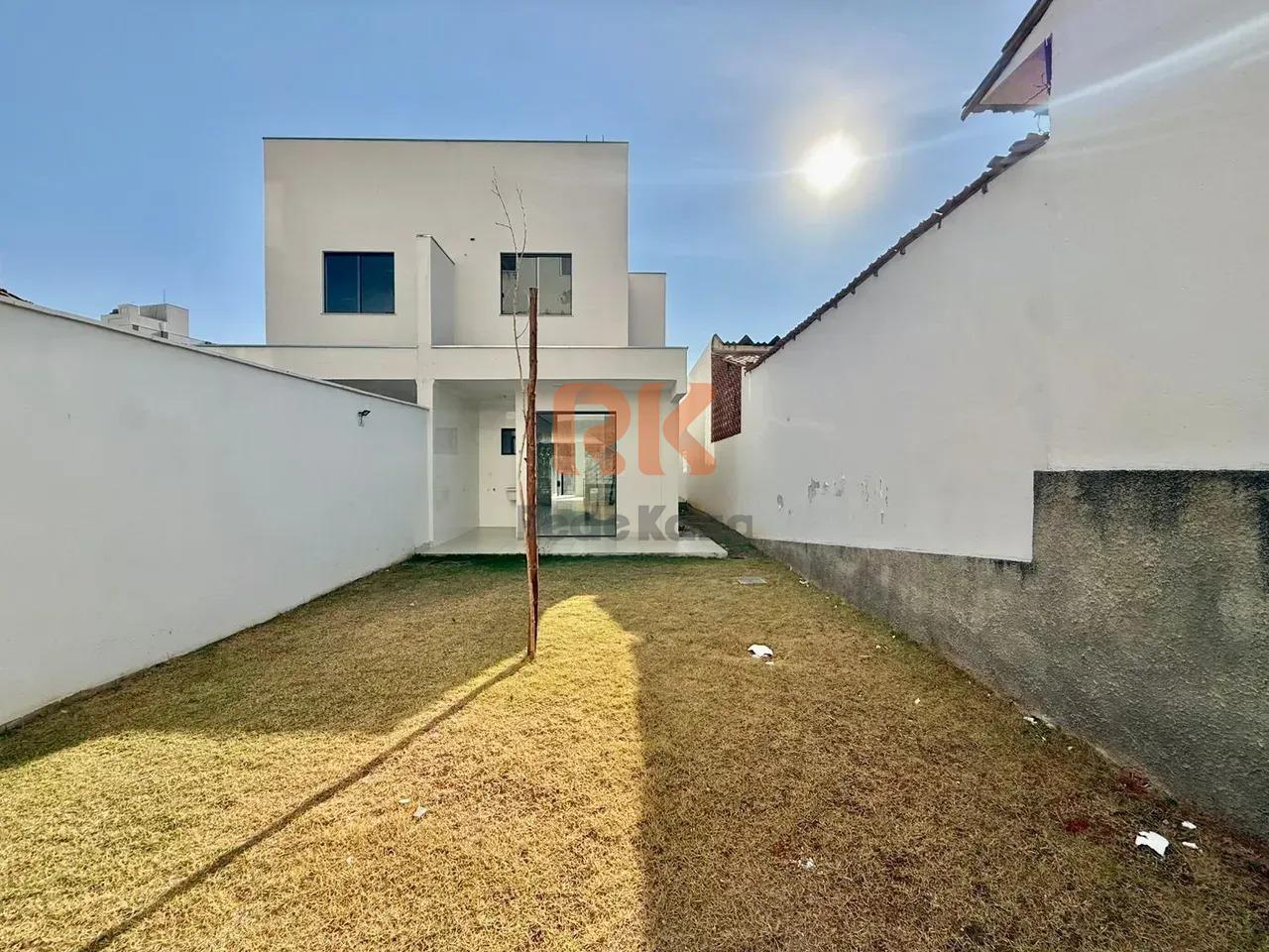 Casa à venda no Planalto: 