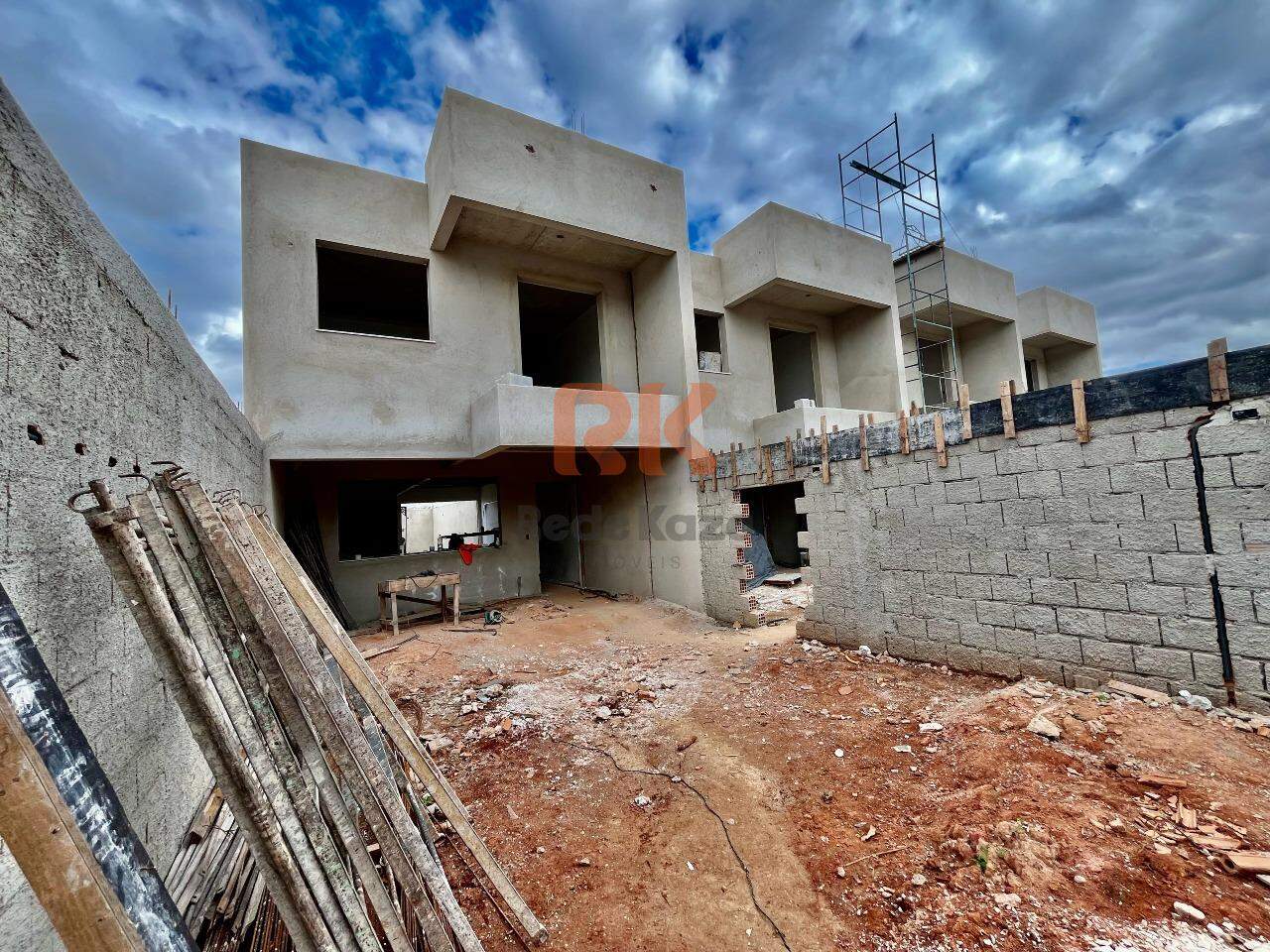 Casa à venda no Santa Amélia: 