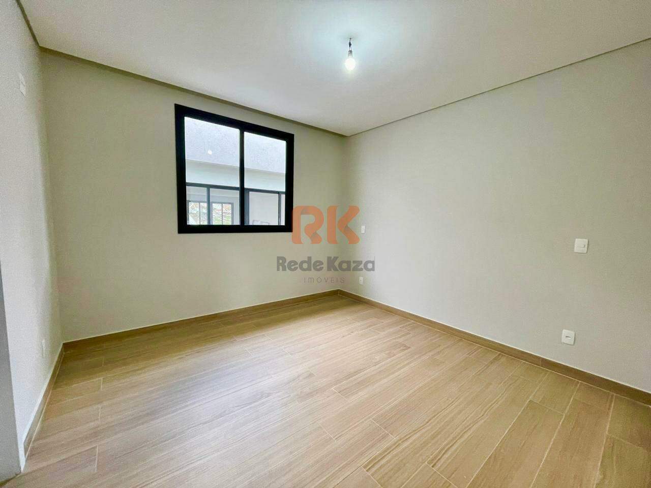 Casa em condomínio à venda no Portal Do Sol: 