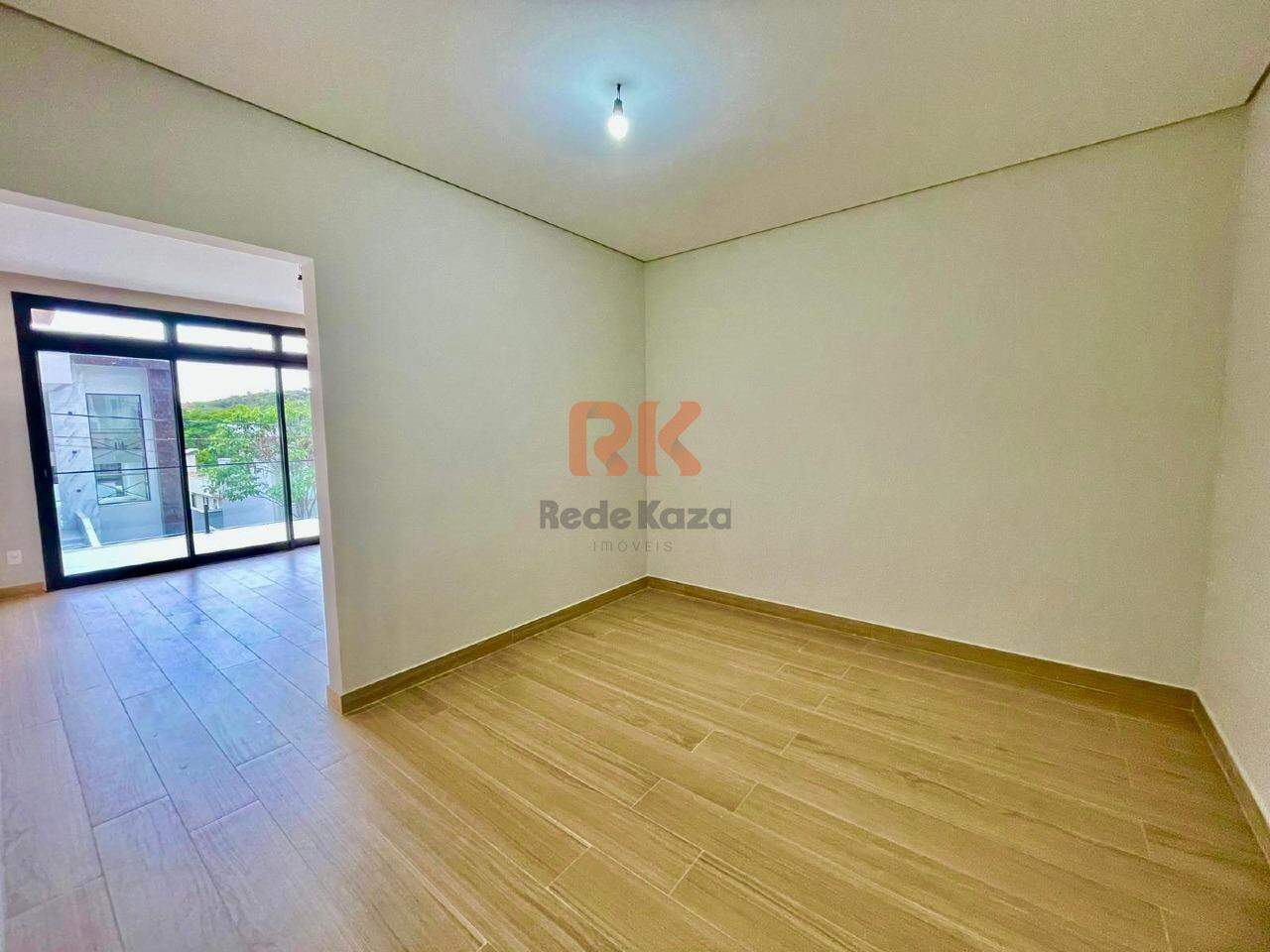 Casa em condomínio à venda no Portal Do Sol: 