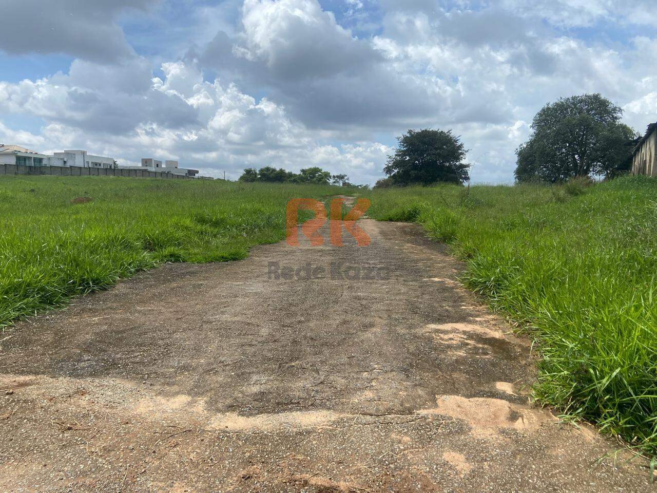 Terreno / Área à venda no Chácaras Cotia: 