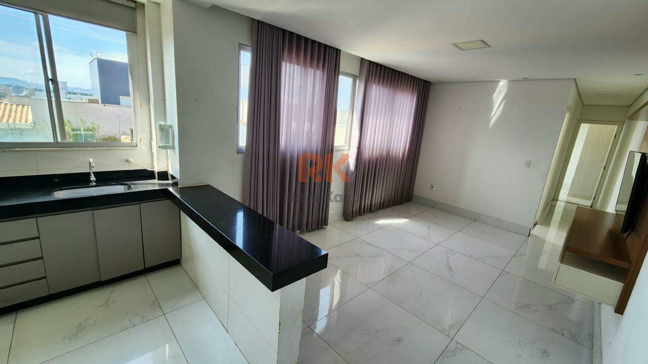 Apartamento para aluguel no Cabral: 