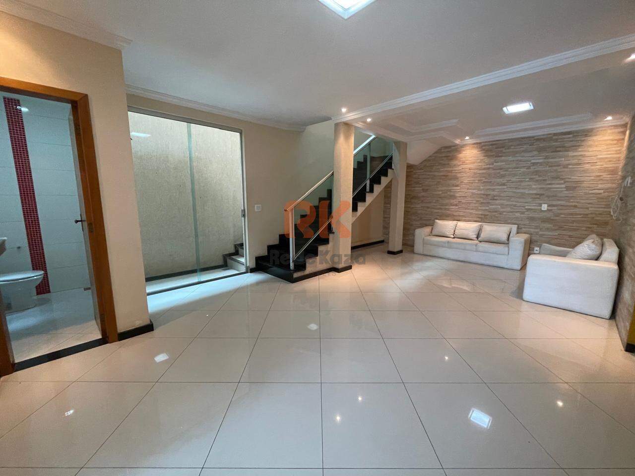 Casa geminada à venda no Europa: 
