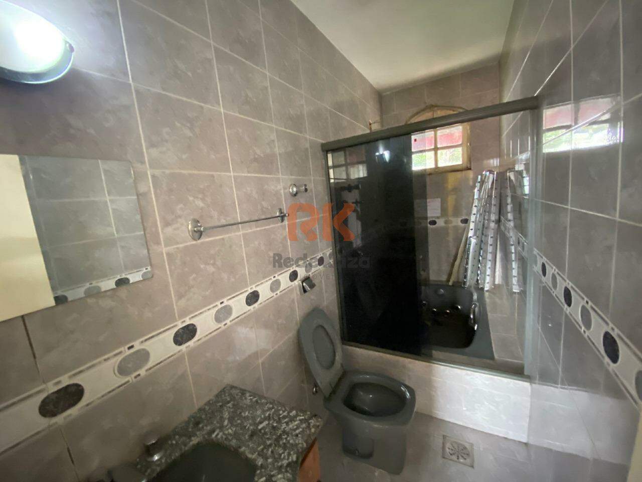 Casa comercial para aluguel no Centro: 