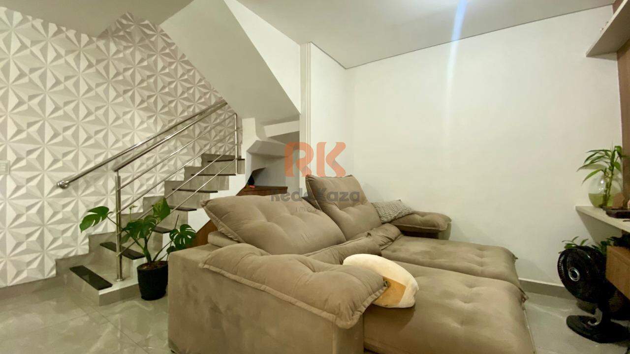 Casa geminada à venda no Manacás: 