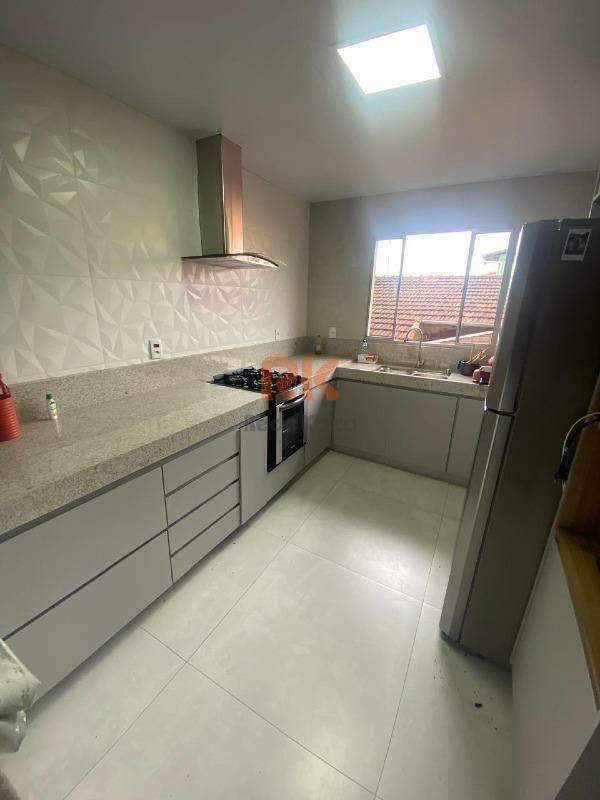 Casa à venda no Alípio de Melo: 