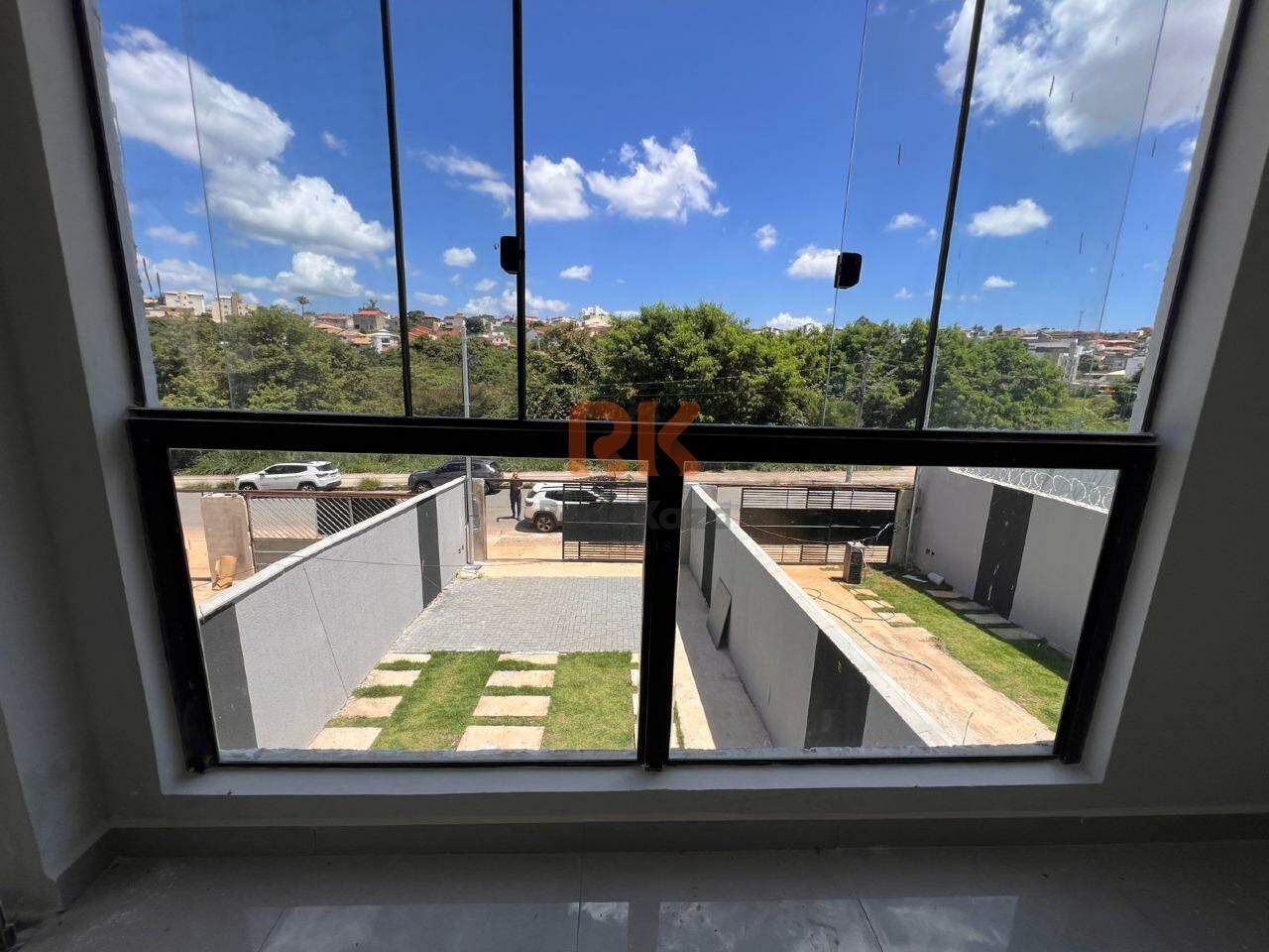 Casa geminada à venda no Parque XangriLá: 